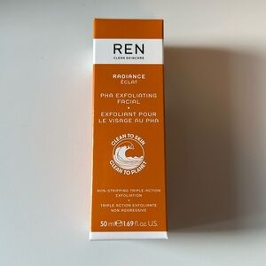Ren Skincare PHA Exfoliating Facial